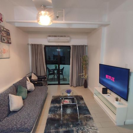 Luxury Spacious 2Br In Salcedo Village Manila Kültér fotó
