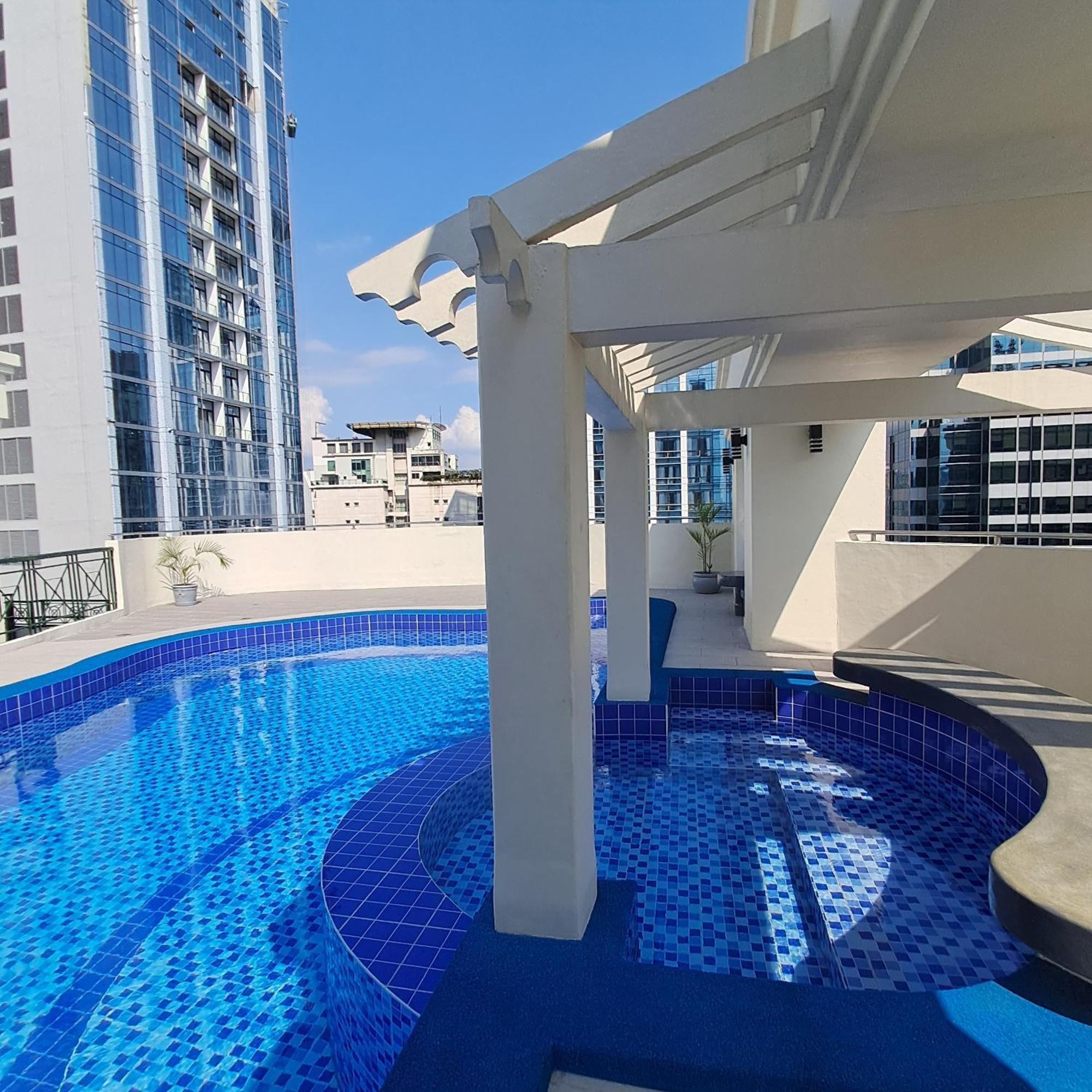 Luxury Spacious 2Br In Salcedo Village Manila Kültér fotó