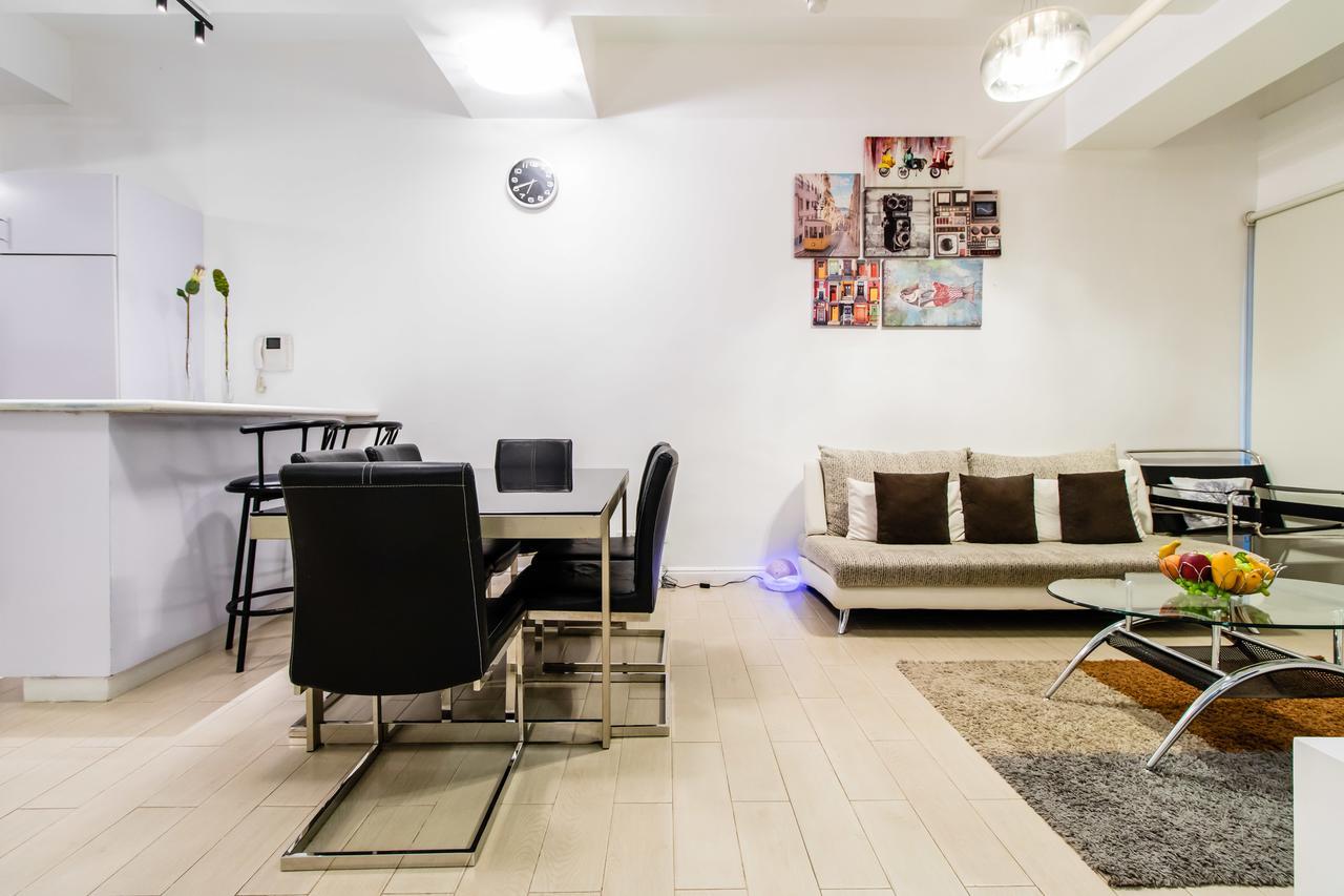 Luxury Spacious 2Br In Salcedo Village Manila Kültér fotó