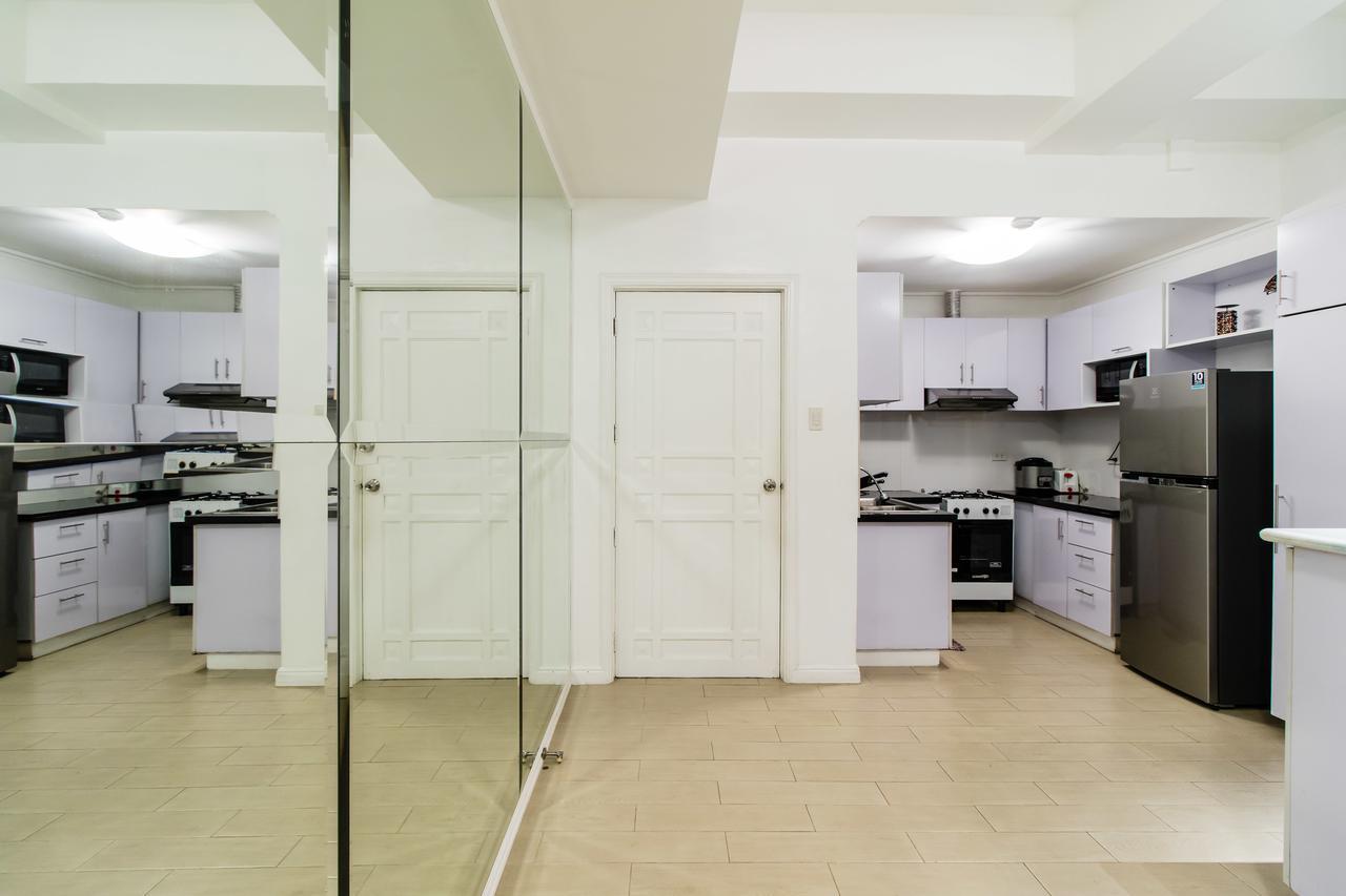 Luxury Spacious 2Br In Salcedo Village Manila Kültér fotó